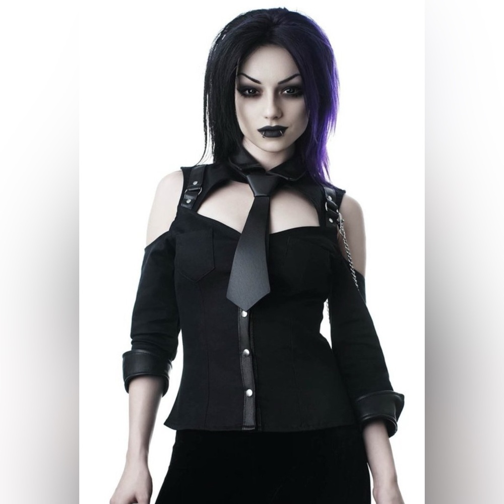 ❌ SOLD KILLSTAR Kalista Teachers Pet Black Cold-Shoulder Button Front Shirt